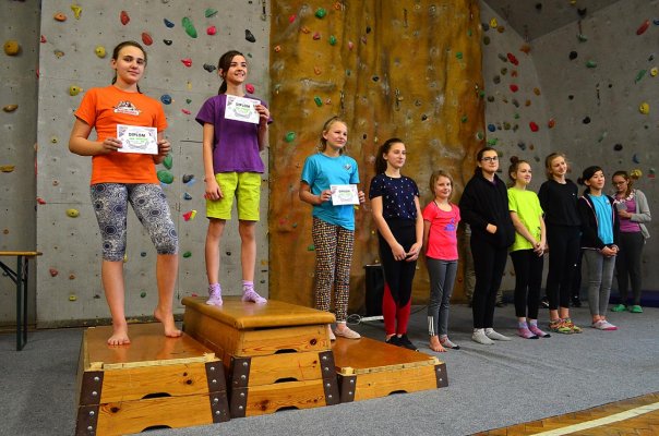 Skautské lezecké závody