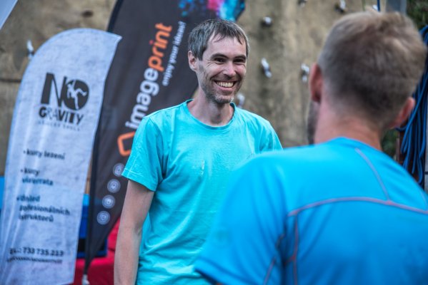 Street boulder contest