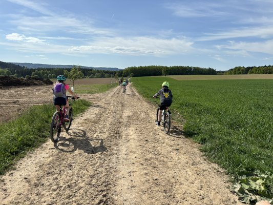 Cyklovýlet s lezčaty kolem rybníků