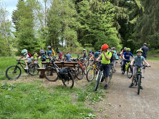 Cyklovýlet s lezčaty kolem rybníků