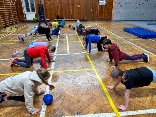 Nahlédnutí do kroužků