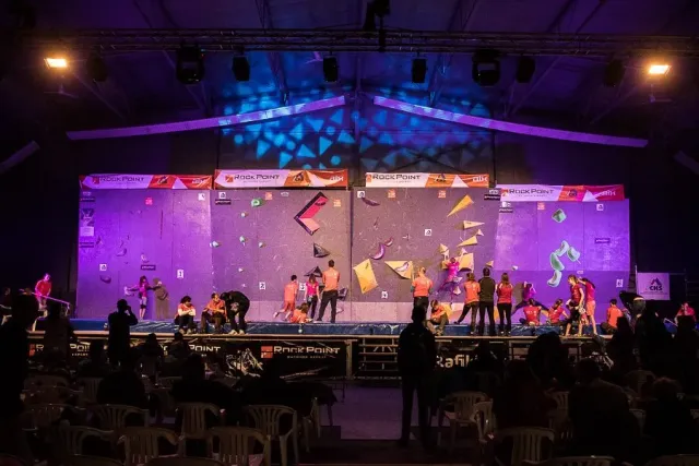 20181207 - Rock Point MMČR v boulderingu